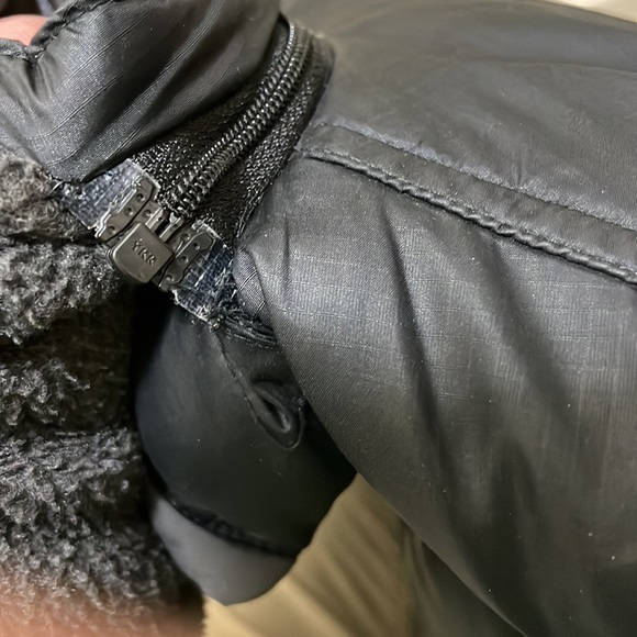 Gender-Neutral Winter Jacket for Kids - Picture 6 of 6